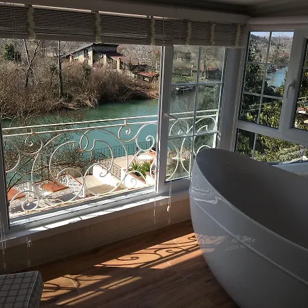 Riverangel - Adults Only Szálloda