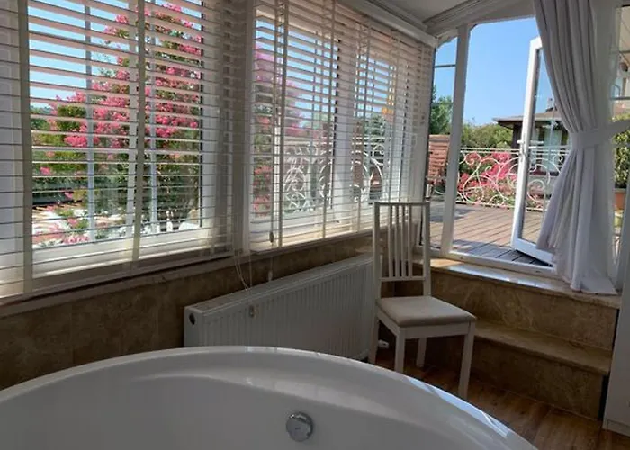 酒店 Riverangel - Adults Only 3*