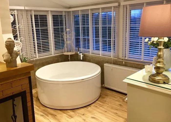 Riverangel - Adults Only 酒店