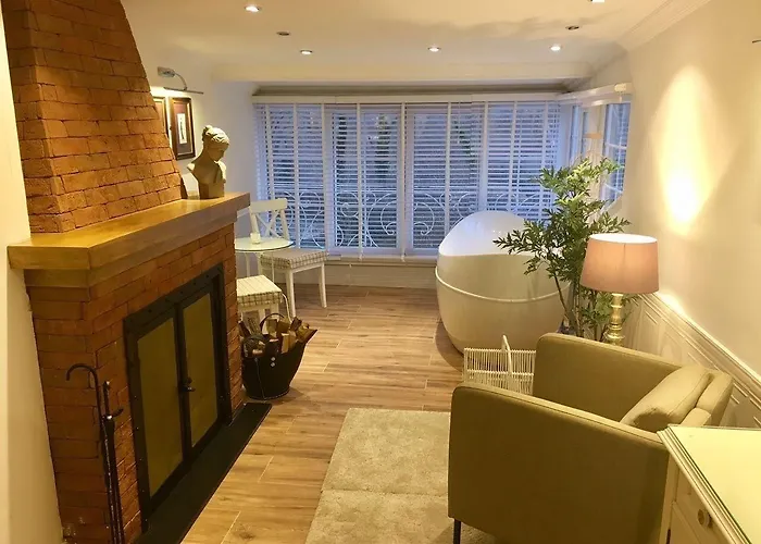 Riverangel - Adults Only 酒店