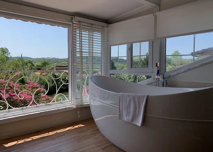 Riverangel - Adults Only 酒店 阿瓦