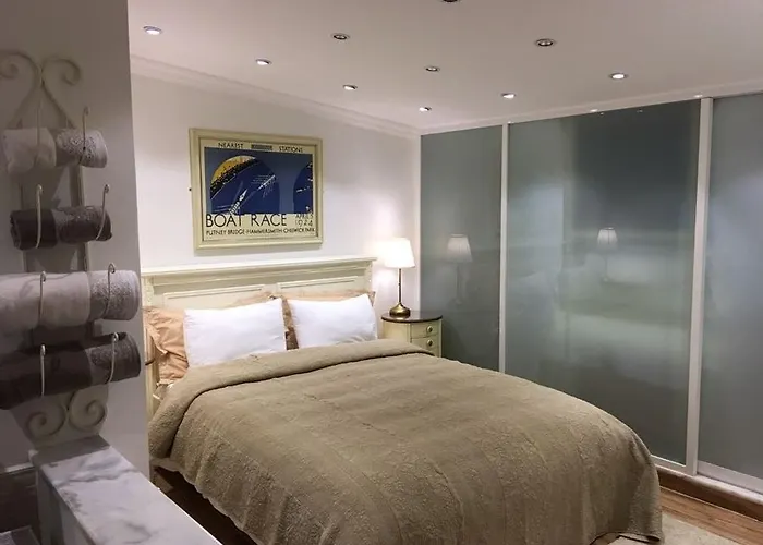 Riverangel - Adults Only 酒店 阿瓦